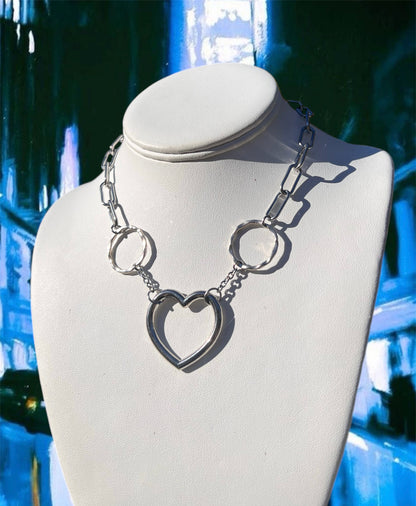 Heartscape choker necklace